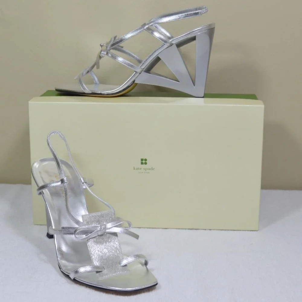🏷️ NWT Kate Spade Silver/Metallic Sandals  🇮🇹